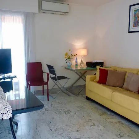 One Bedroom In The Center Of Cannes, Next To The Carlton, A Few Meters From The Croisette - 367 شقة كان