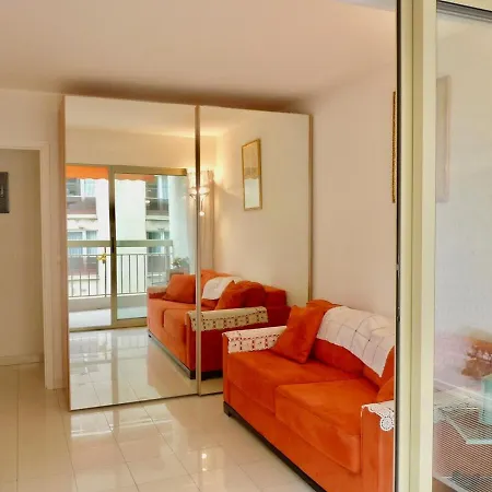 Apartment Carlton View Apartment: *